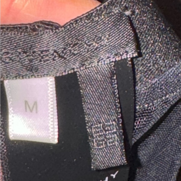 Black Givenchy leggings. Mesh with all over Givenchy logo. - Picture 8 of 12